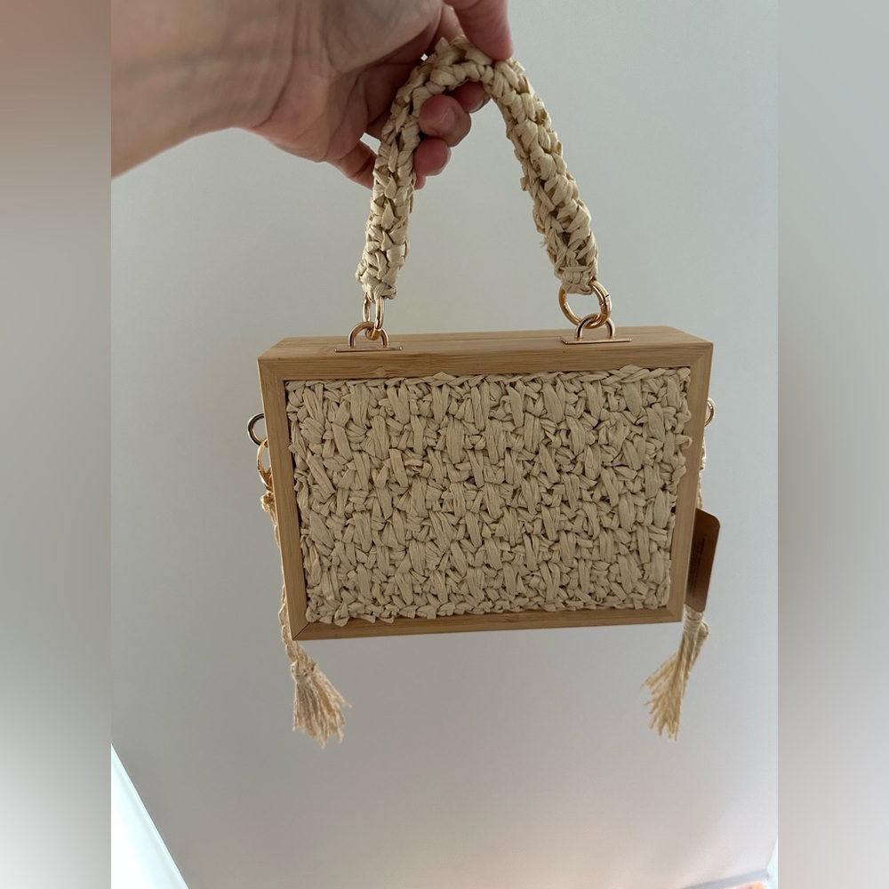 NWT Jewel & Clara Bamboo box bag with beige or ivory fabric decorative tassels